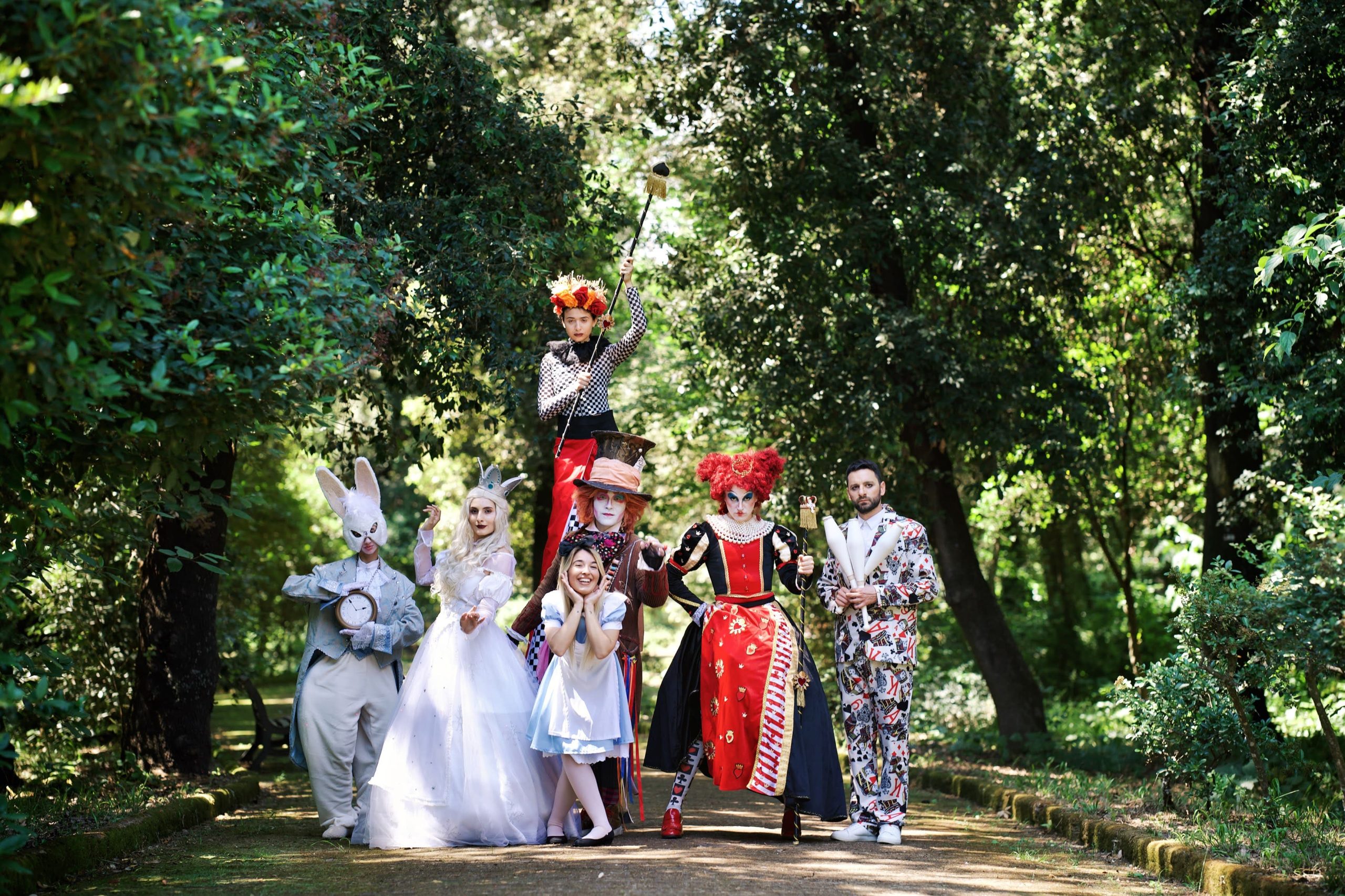 spettacolo_artisti_alice_nel_paese_delle_meraviglie_7