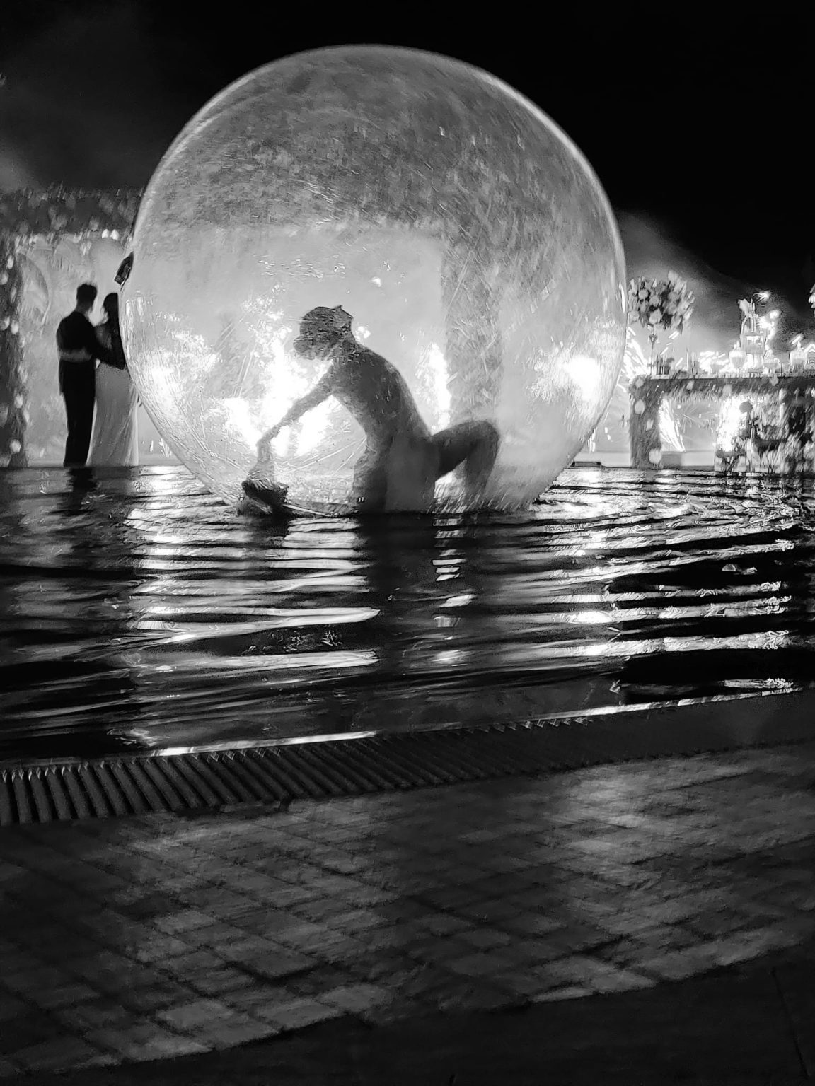 waterball_performance_spettacolo_sull_acqua_06